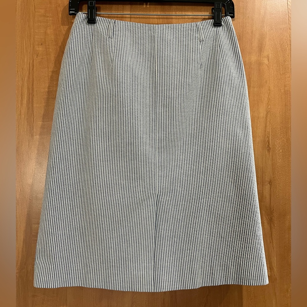 TALBOTS VINTAGE CLASSIC BLUE/WHITE STRIPED SKIRT SZ 4